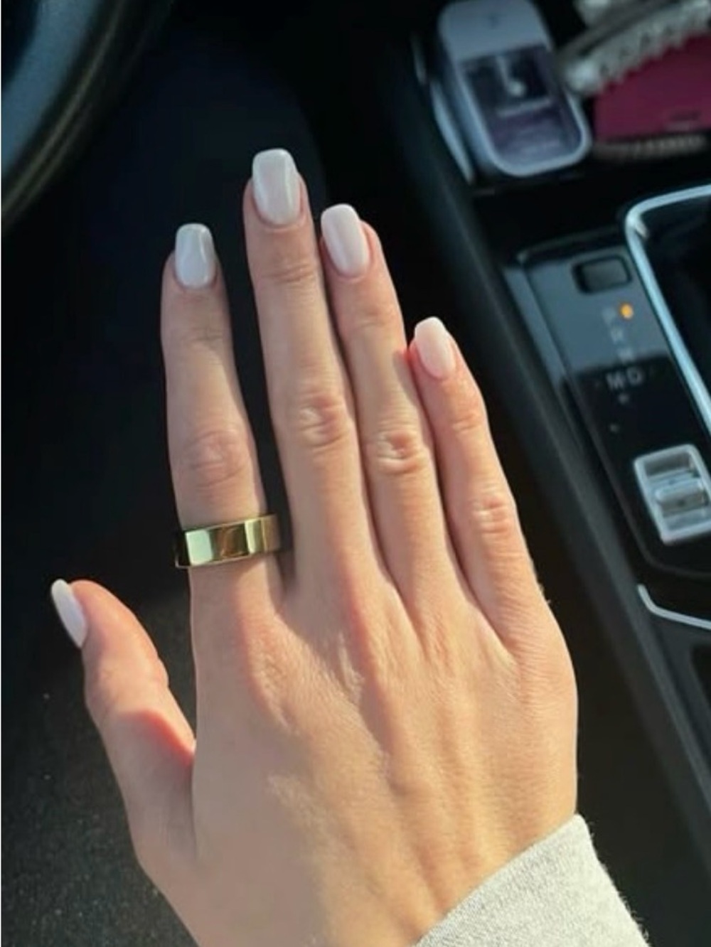 Oura Gold Smart Ring in size 9 Generation 4